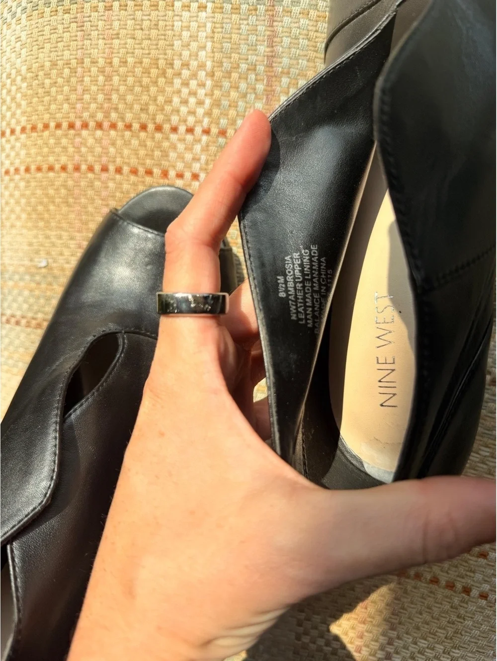 Nine West Black Leather Ambrosia Peep Toe Ankle Boot Heels Size 8.5